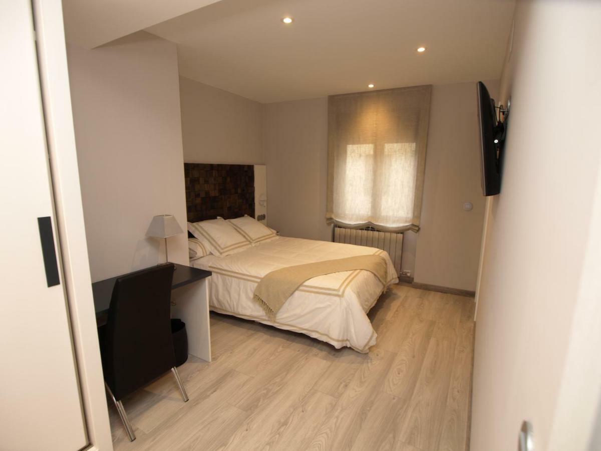 Apartamentos M.Bell Leon Ngoại thất bức ảnh